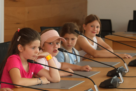 Obisk učencev 3. razreda OŠ Cerknica 2. skupina 13 Foto Ljubo Vukelič